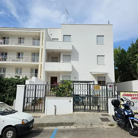 Family Blu Salento Apartment *